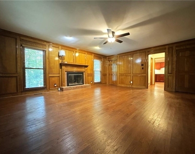 11820 Highland Colony Dr - Photo Thumbnail 7