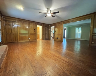 11820 Highland Colony Dr - Photo Thumbnail 8