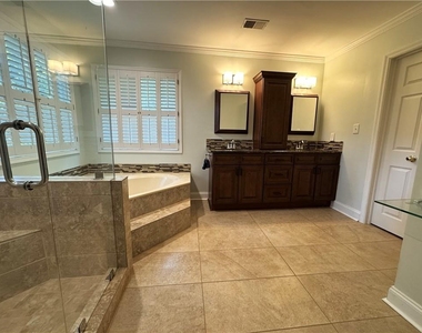 11820 Highland Colony Dr - Photo Thumbnail 17