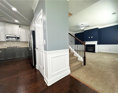4215 Hopewell Manor Dr - Photo Thumbnail 16