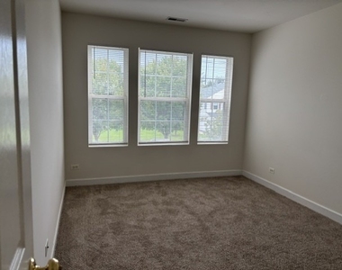 2440 Reflections Drive - Photo Thumbnail 15