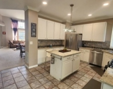 1759 Ellington Drive - Photo Thumbnail 3