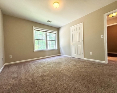1794 Taylor Oaks Dr - Photo Thumbnail 24