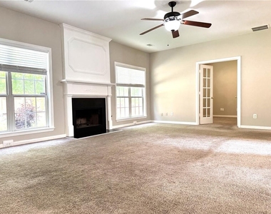 1794 Taylor Oaks Dr - Photo Thumbnail 5