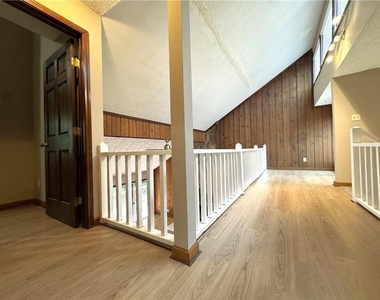 1302 Colony Dr - Photo Thumbnail 19