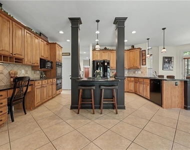 4030 Greenside Court - Photo Thumbnail 15