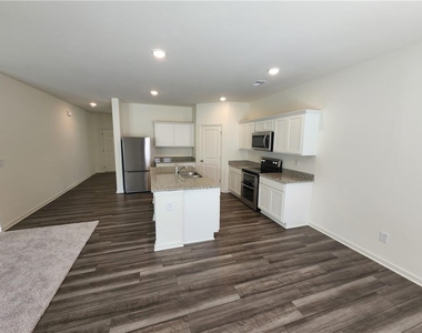151 Andria Way - Photo Thumbnail 4