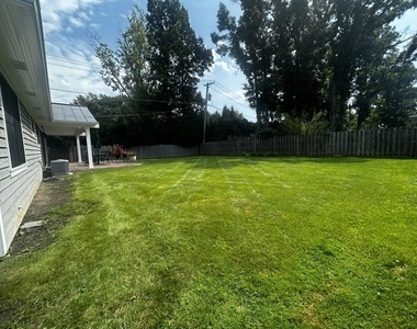 525 W Deerpath Road - Photo Thumbnail 16