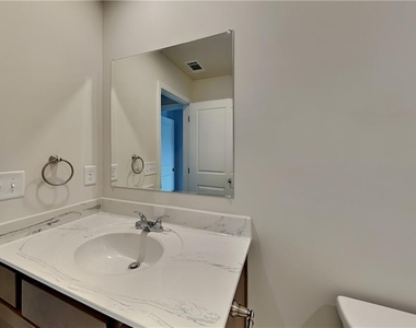 769 Oakmont Trace - Photo Thumbnail 14