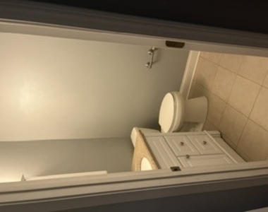 203 N Waters Edge Drive - Photo Thumbnail 11