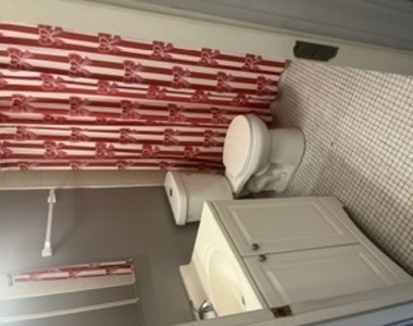 203 N Waters Edge Drive - Photo Thumbnail 8