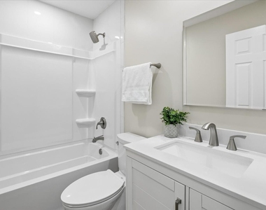 931 Chase Court - Photo Thumbnail 9