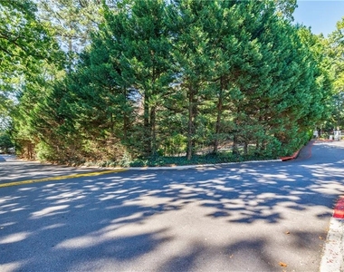 613 Summit North Drive Ne - Photo Thumbnail 5