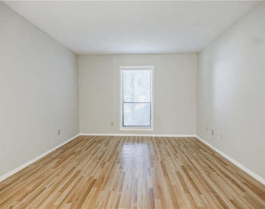 613 Summit North Drive Ne - Photo Thumbnail 21