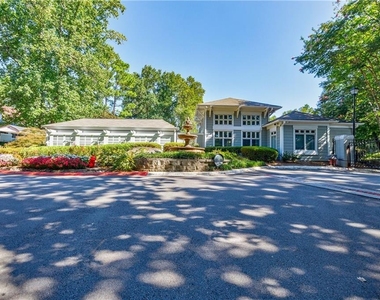 613 Summit North Drive Ne - Photo Thumbnail 6