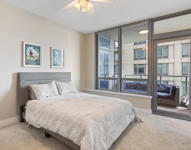 600 N Lake Shore Drive - Photo Thumbnail 6
