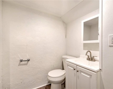 75 Lake Drive - Photo Thumbnail 34