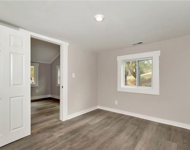 75 Lake Drive - Photo Thumbnail 24