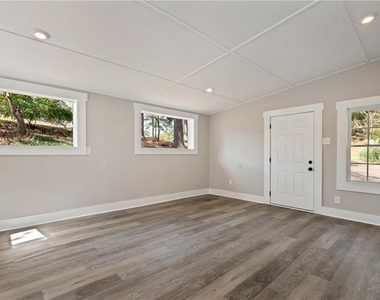 75 Lake Drive - Photo Thumbnail 8