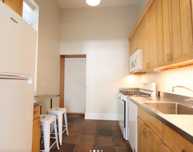 1318 W Erie Street - Photo Thumbnail 6