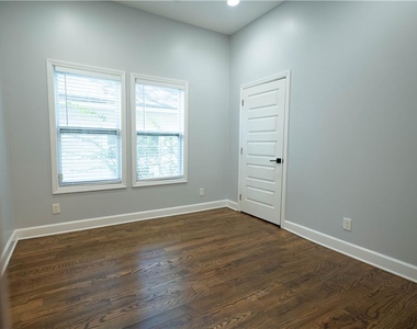 184 Laurel Avenue Sw - Photo Thumbnail 8