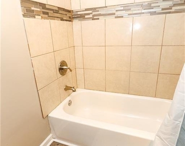 636 Lawton Street - Photo Thumbnail 22