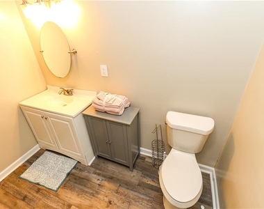 636 Lawton Street - Photo Thumbnail 18