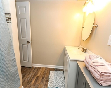 636 Lawton Street - Photo Thumbnail 20