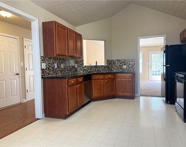 1277 Poison Oak Ct - Photo Thumbnail 7