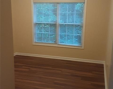 2532 Lois Court - Photo Thumbnail 28