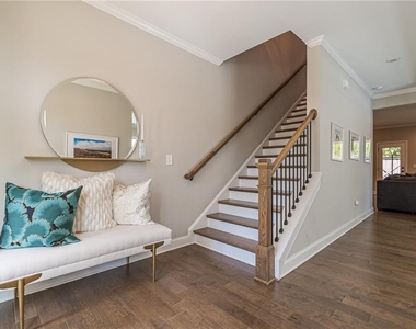 3355 Pierview Drive - Photo Thumbnail 2