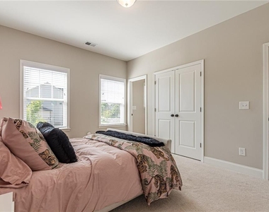 3355 Pierview Drive - Photo Thumbnail 20