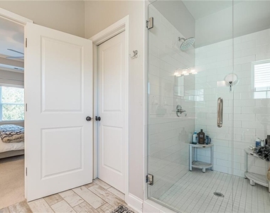 3355 Pierview Drive - Photo Thumbnail 15