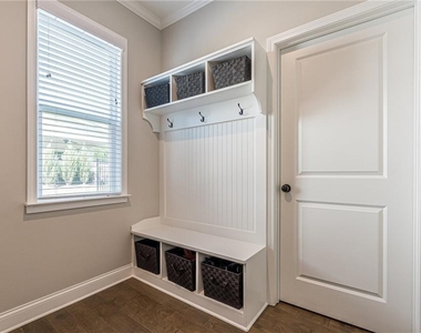 3355 Pierview Drive - Photo Thumbnail 11