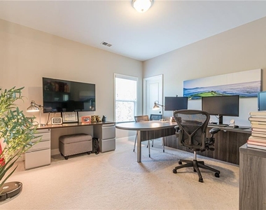 3355 Pierview Drive - Photo Thumbnail 17