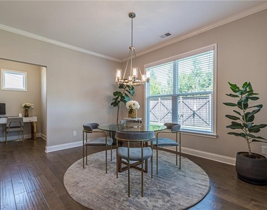 3355 Pierview Drive - Photo Thumbnail 10
