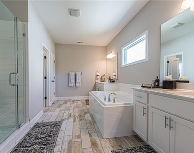 3355 Pierview Drive - Photo Thumbnail 14