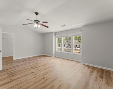 1867 Ellison Lakes Court Nw - Photo Thumbnail 12