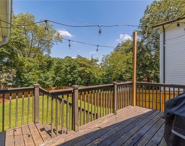 2458 Crestview Avenue - Photo Thumbnail 30