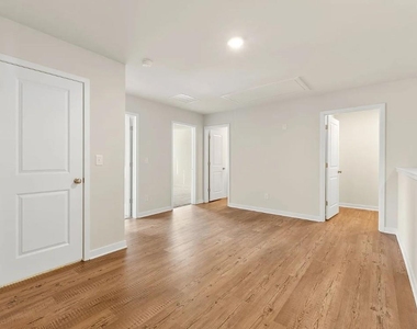 7429 Quinn Place - Photo Thumbnail 9