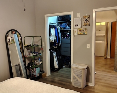 3963 W Belmont Avenue - Photo Thumbnail 11