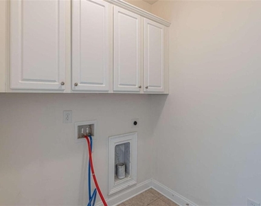 829 Adler Court - Photo Thumbnail 41