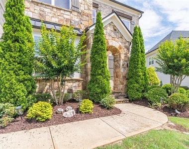 829 Adler Court - Photo Thumbnail 3