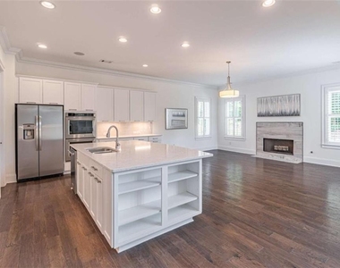 829 Adler Court - Photo Thumbnail 14