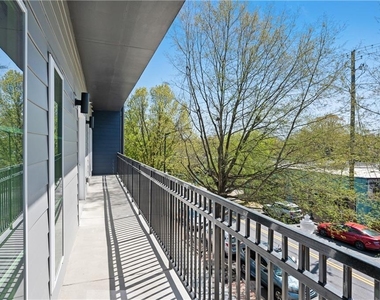 456 Flat Shoals Avenue Se - Photo Thumbnail 23