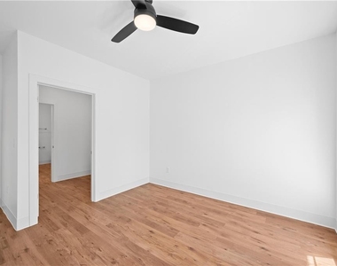 456 Flat Shoals Avenue Se - Photo Thumbnail 15