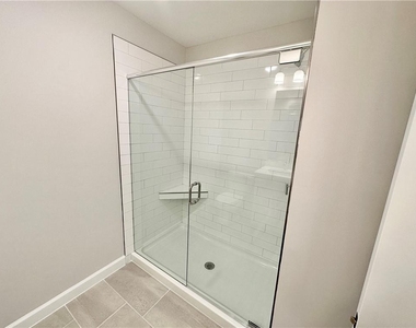 118 Bluffington Way - Photo Thumbnail 11