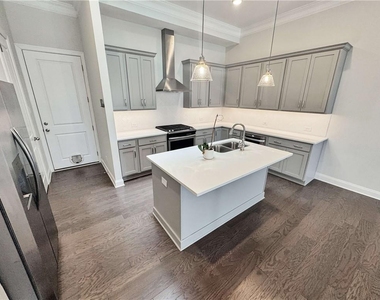 671 Stickley Oak Way - Photo Thumbnail 9