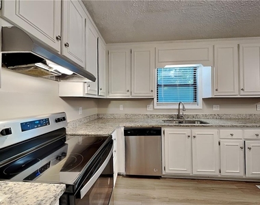 95 Pine Ferry Drive Ne - Photo Thumbnail 6