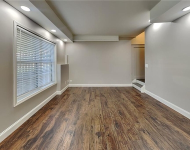 2405 Compton Place - Photo Thumbnail 1